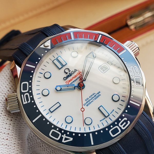 オメガ時計内部構造